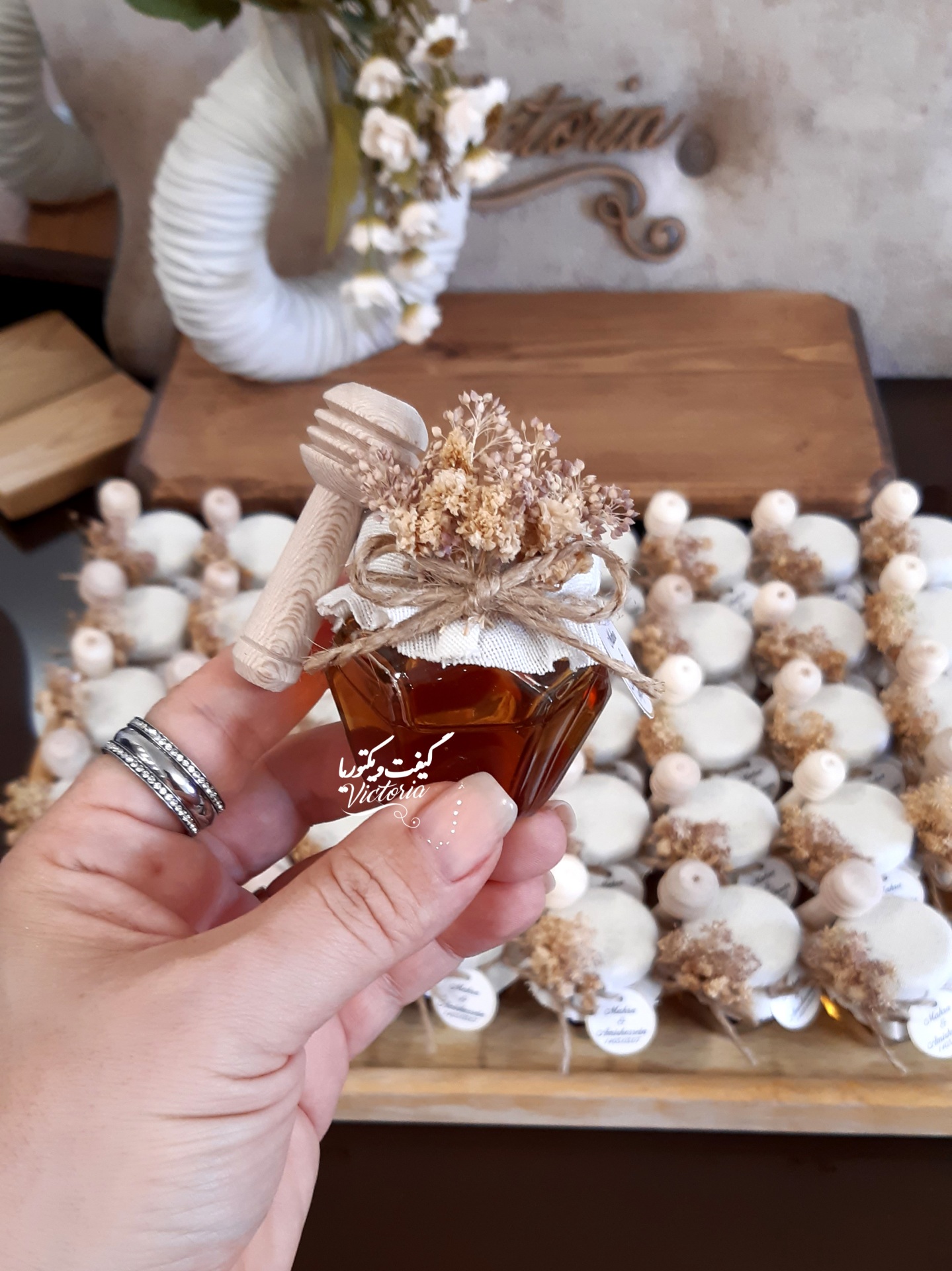 عسل برای سفره عقد
