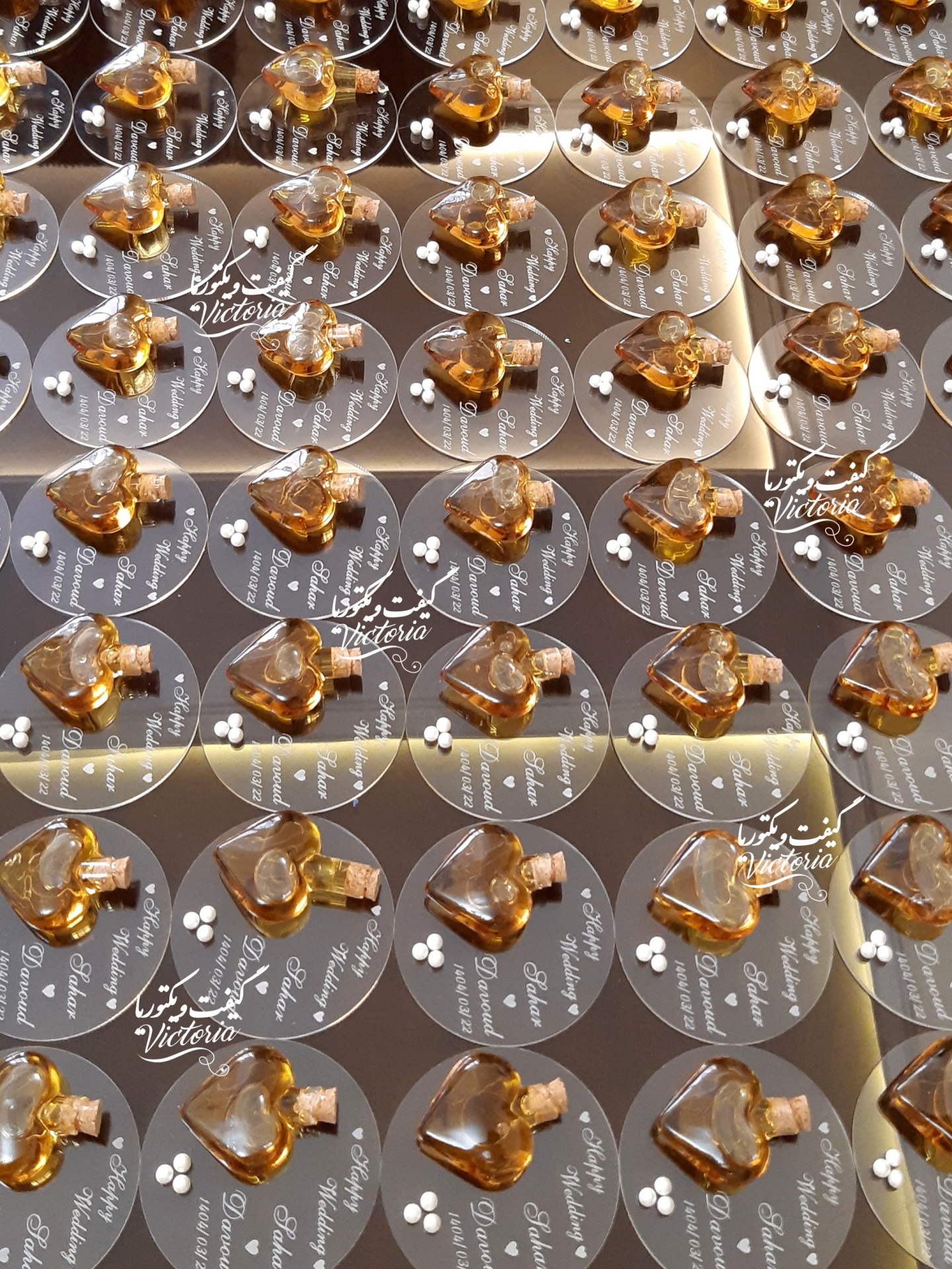 گیفت عسل قلبی و پلکسی