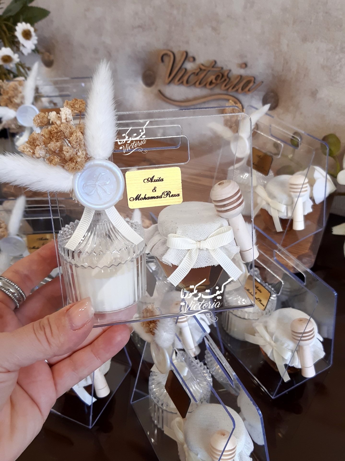 گیفت پک عسل و شمع